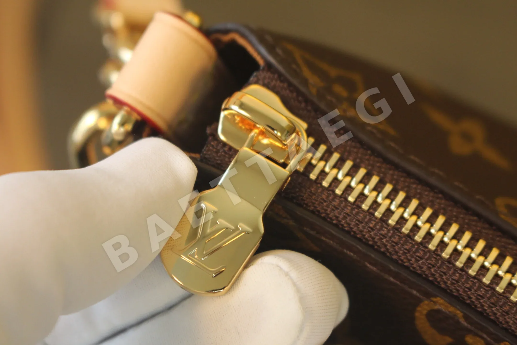 루이비통 멀티패스 M27825 상세 이미지 4