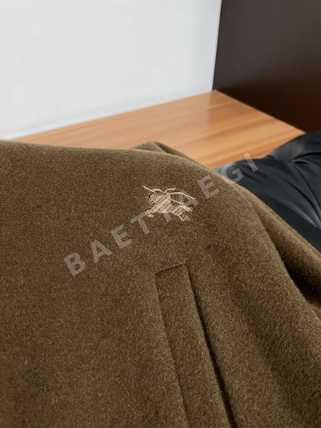 버버리 뉴 울 남성 자켓 상세 이미지 8