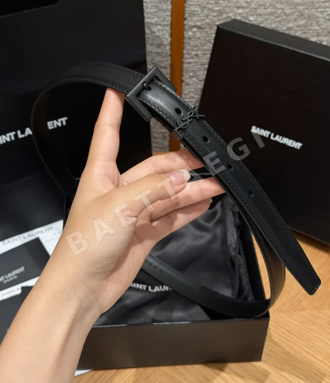 생로랑 카산드라 로고 레더 벨트 20mm 상세 이미지 3