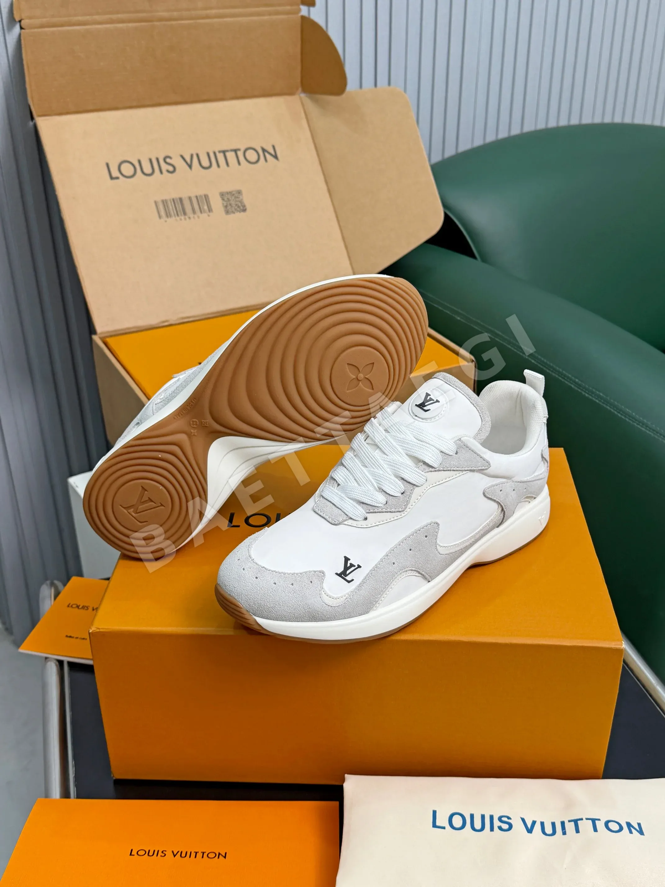 루이비통 LV 드롭 300 (LV Drop 300) 스니커즈 상세 이미지 2