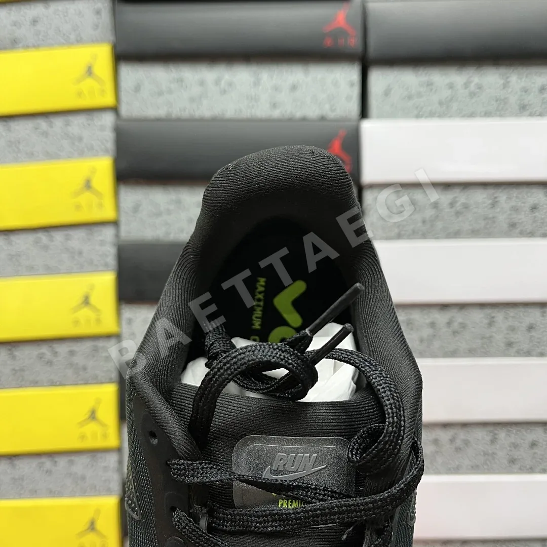 나이키 [CG] 보메로 프리미엄 HQ2050-001 201987 Nike Vomero Premium Black Volt 상세 이미지 6