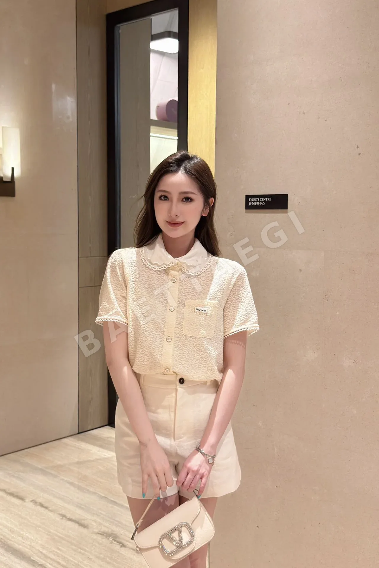 미우미우 레이스 카라 여성 반팔 셔츠 상세 이미지 2