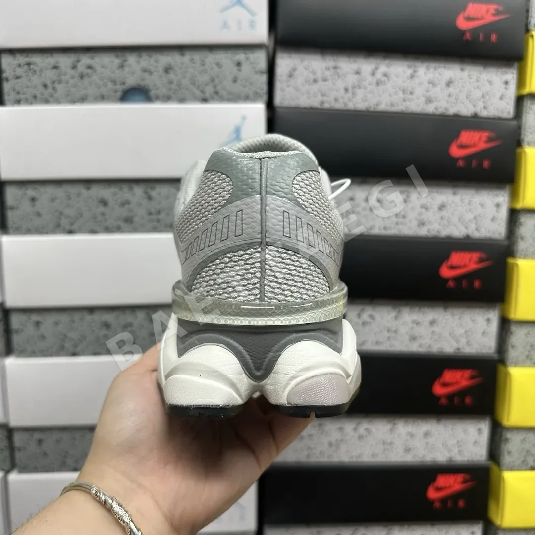 뉴발란스 [C] 9060 U90601NR 202244 New Balance 9060 Shoe Palace Black Silver 상세 이미지 7