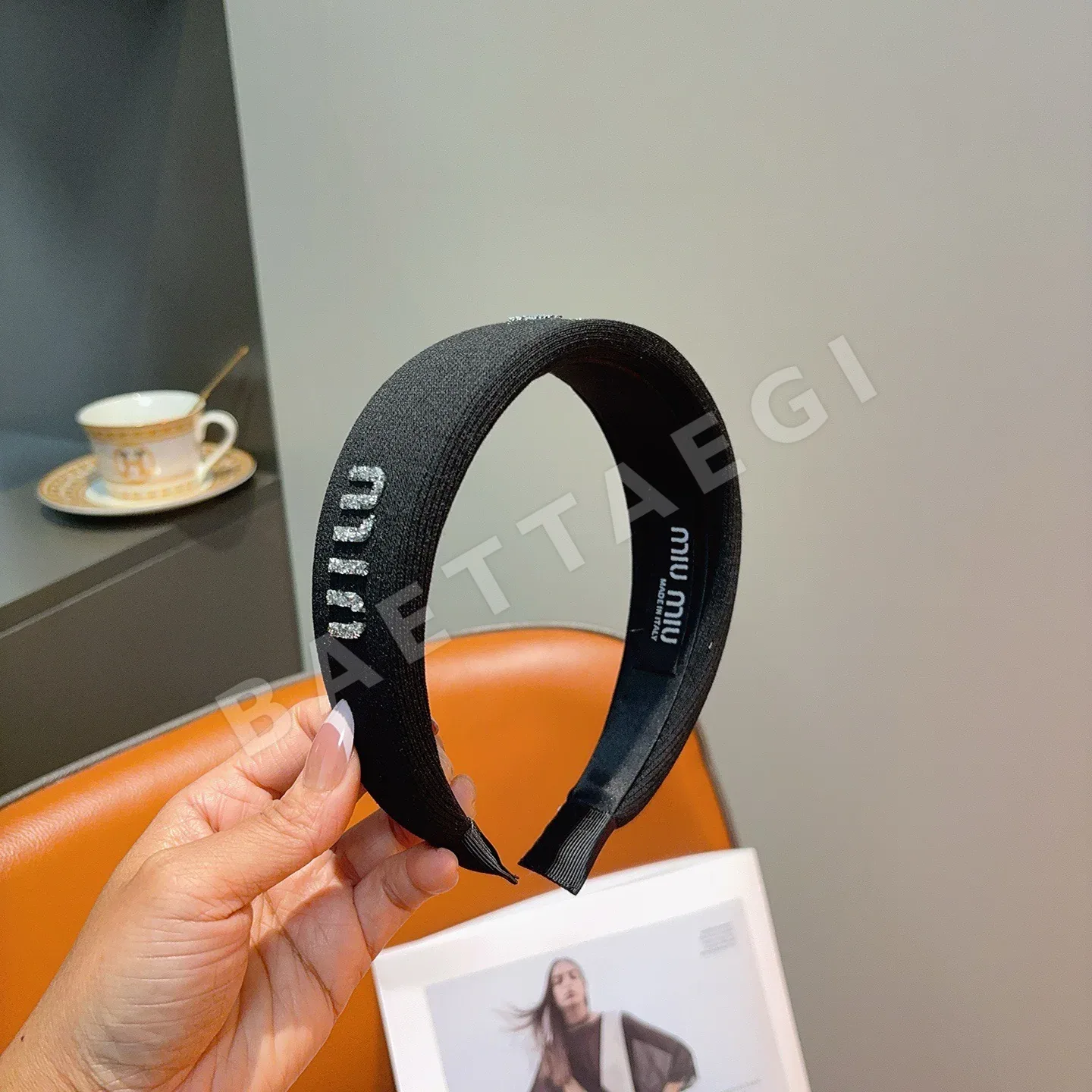 미우미우 스위트 레터 핸드메이드 머리띠 상세 이미지 2