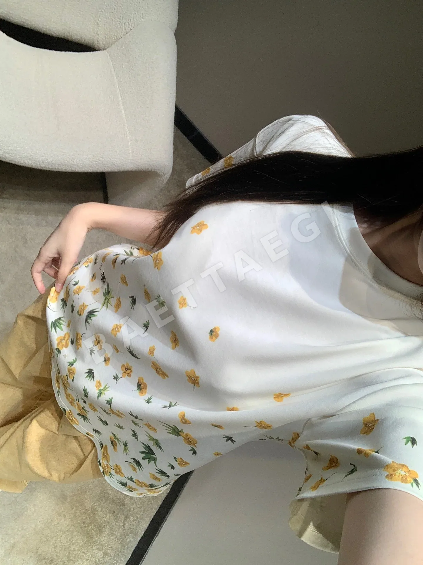 디올 꽃무늬 크루넥 반팔 티셔츠 상세 이미지 5
