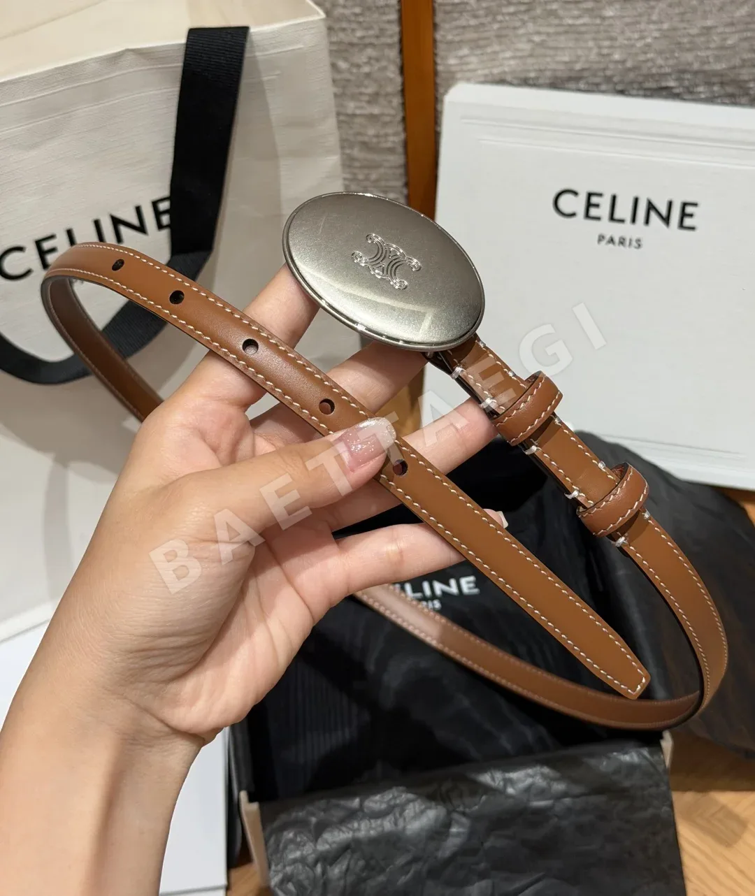 셀린느 트리옹 가죽 얇은 13mm 벨트 상세 이미지 9