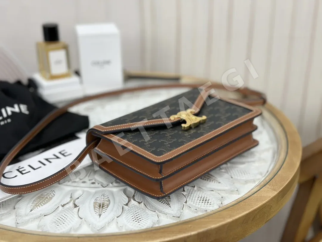 셀린느 엔벨로프 소가죽 봉투형 가방 상세 이미지 4