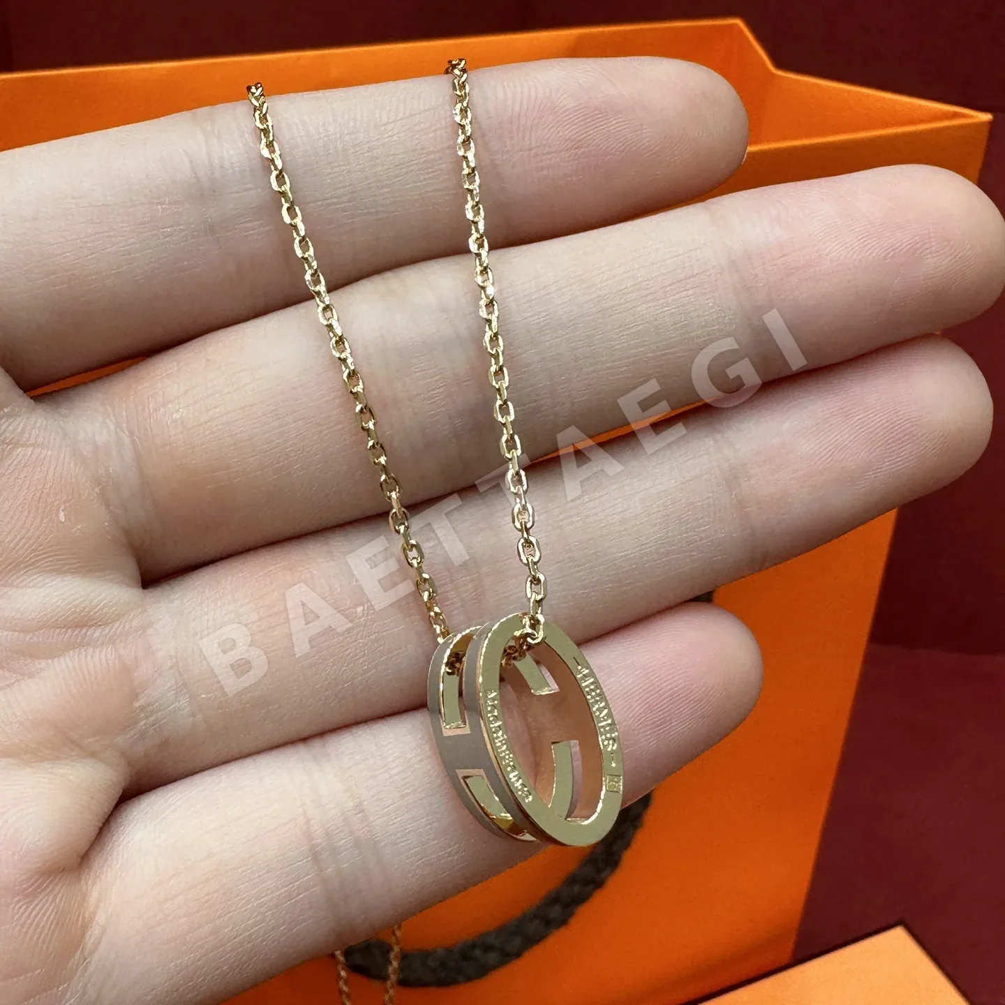 에르메스 라지 팝 H 입체 목걸이 상세 이미지 4