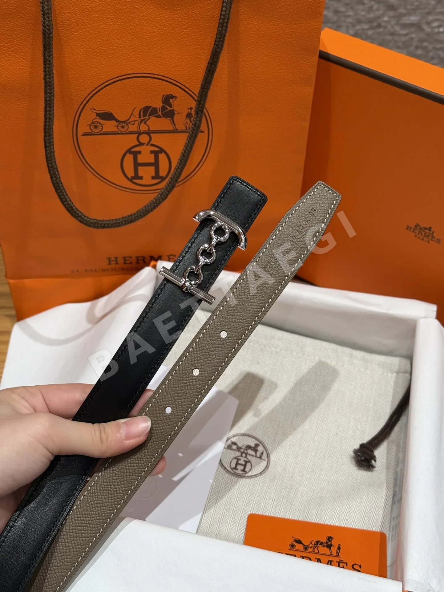 에르메스 스위프트 양면 가죽 H 버클 벨트 상세 이미지 8