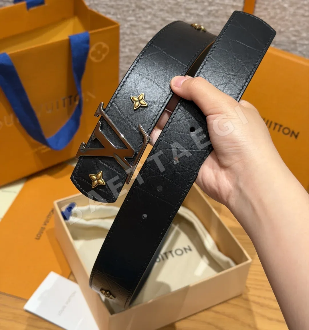 루이비통 LV 이니셜 40mm 토리옹 가죽 벨트 상세 이미지 7