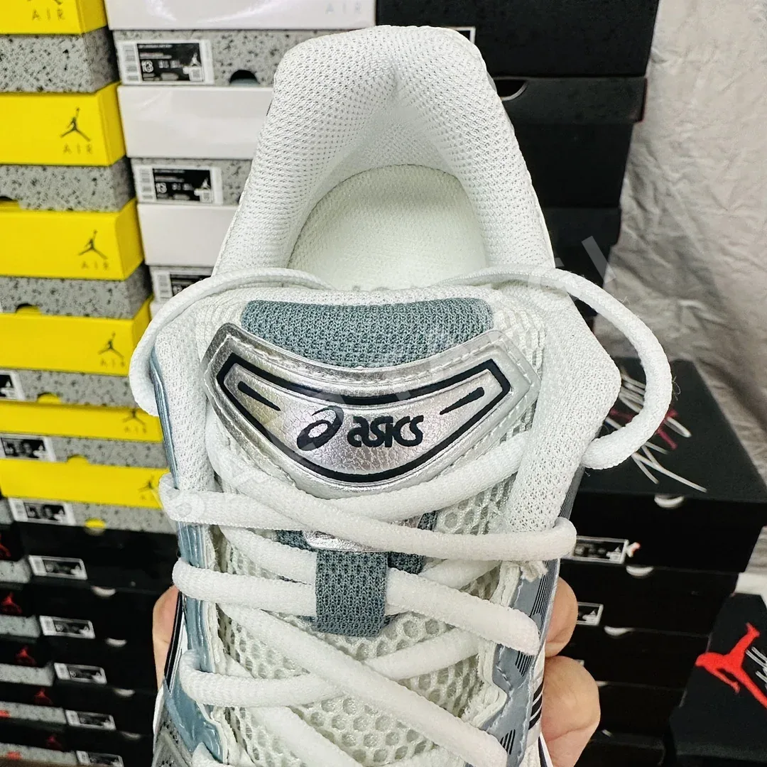 아식스 [TOP] 젤 카야노 14 1203A537-106 200256 Asics Gel-Kayano 14 White Fjord Grey 상세 이미지 2