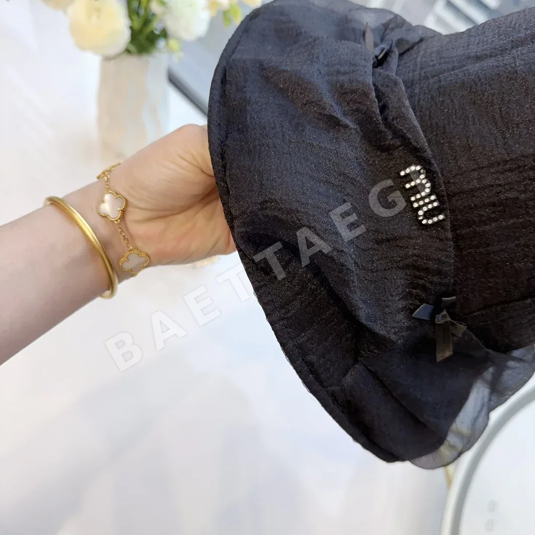 미우미우 모자 81222 Miu Miu Cap 상세 이미지 6