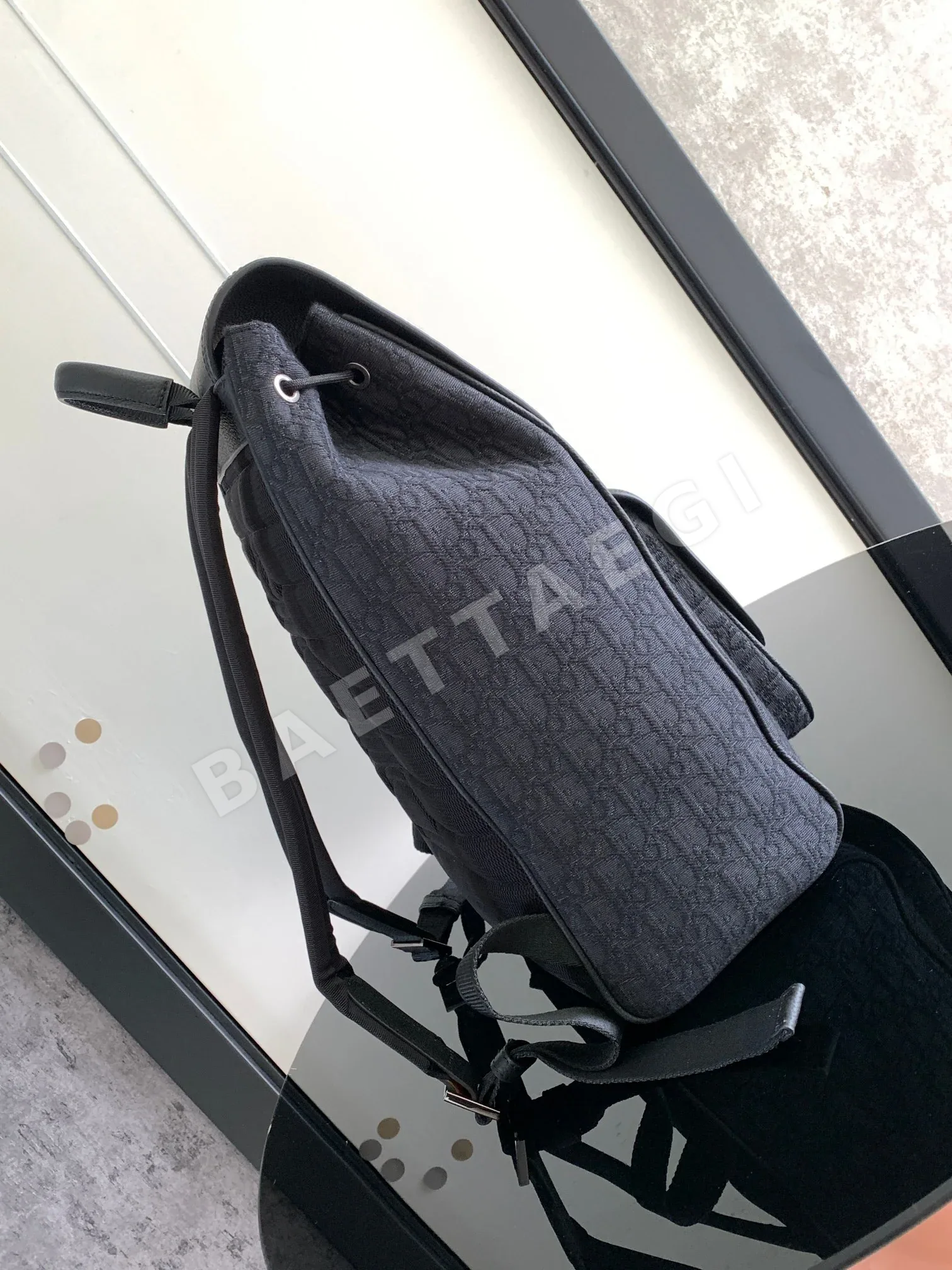 디올 새들 자카드 백팩 상세 이미지 2