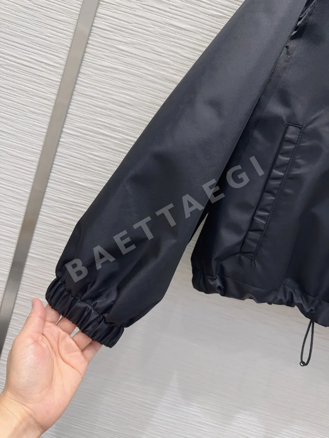 프라다 텍스처 장식 여성 자켓 상세 이미지 6