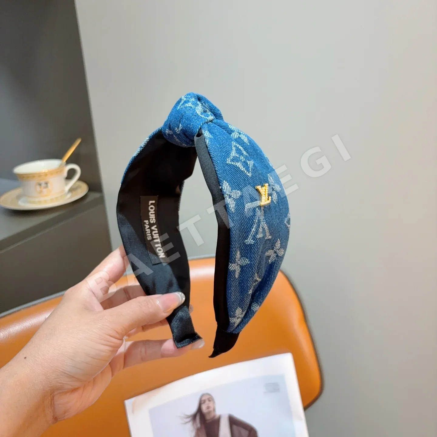 루이비통 센터 노트 데님 헤드밴드 헤어악세 상세 이미지 2