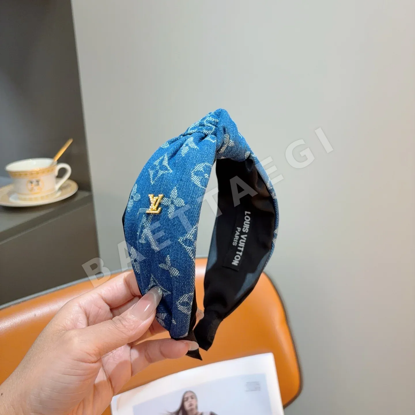 루이비통 센터 노트 데님 헤드밴드 헤어악세 상세 이미지 3