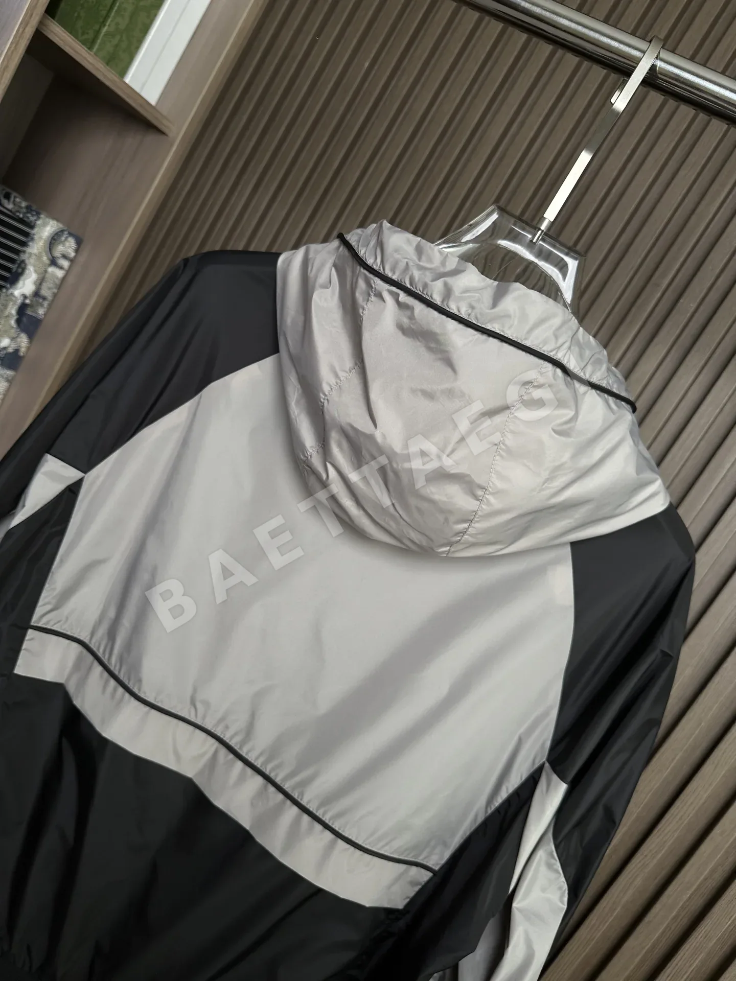 프라다 런웨이 신상 재킷 19419 Prada 상세 이미지 7