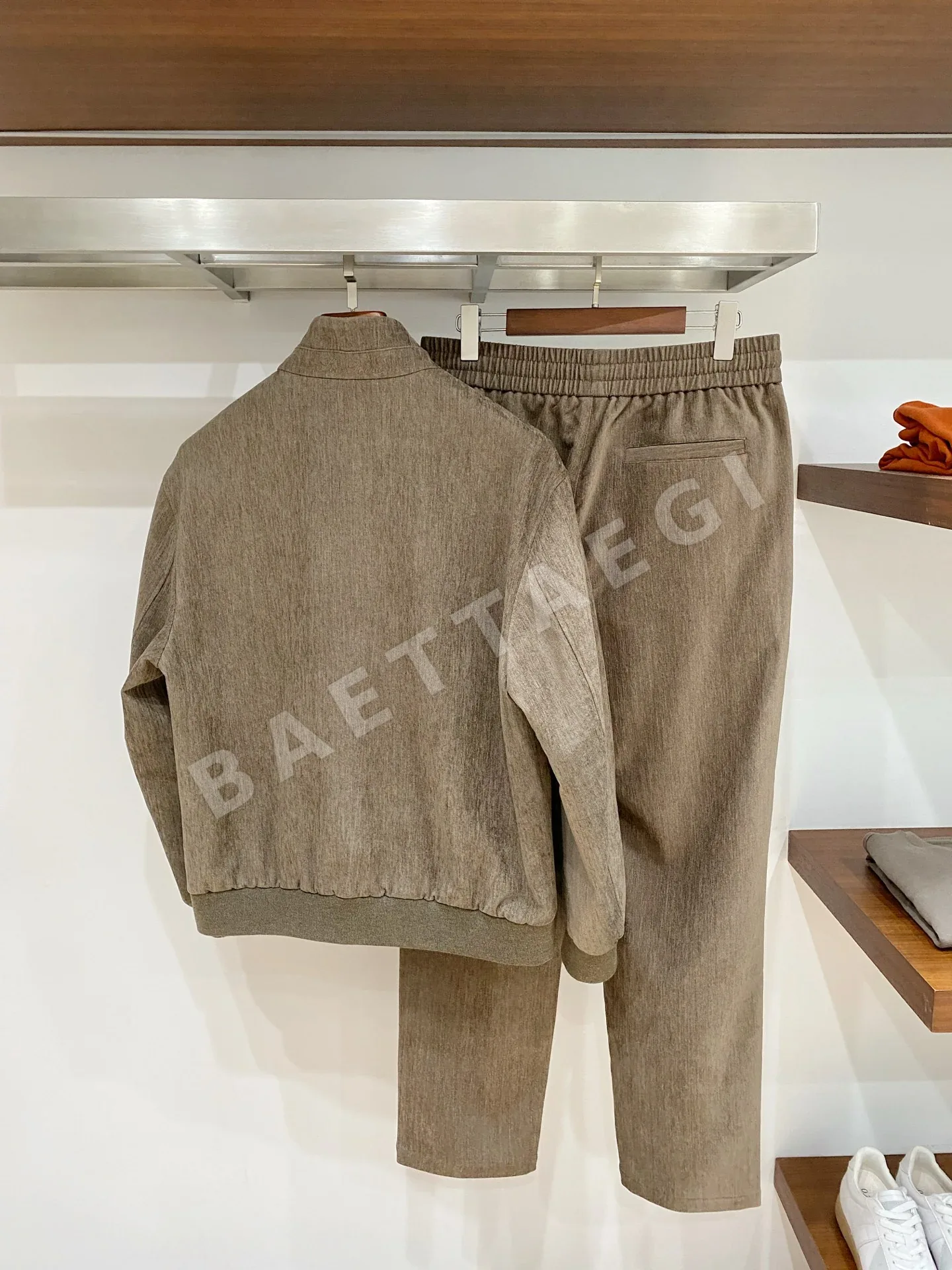 브루넬로쿠치넬리 텐셀 혼방 남성 세트 상세 이미지 2