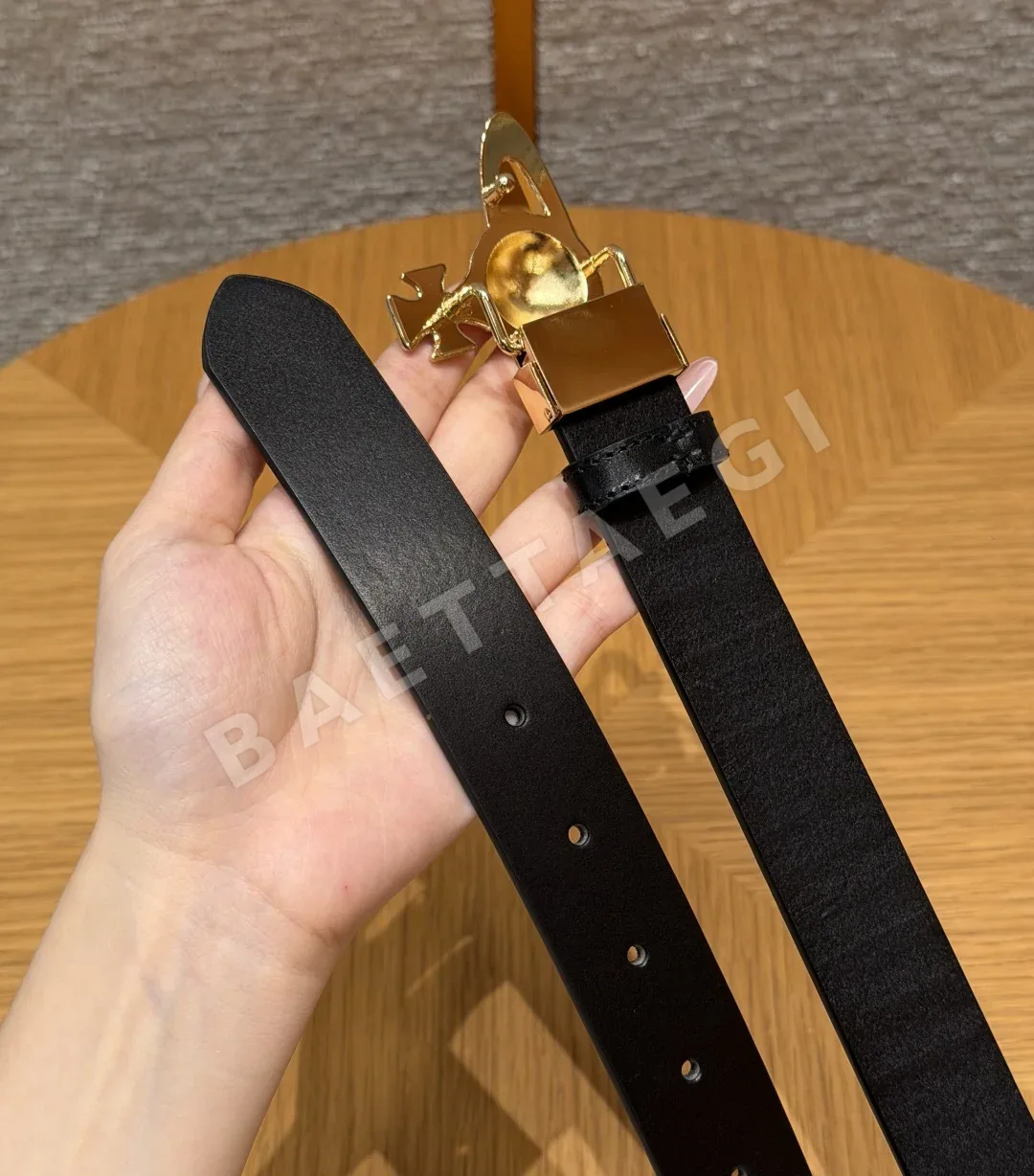 비비안웨스트우드 새턴 오브 버클 가죽 벨트 상세 이미지 6