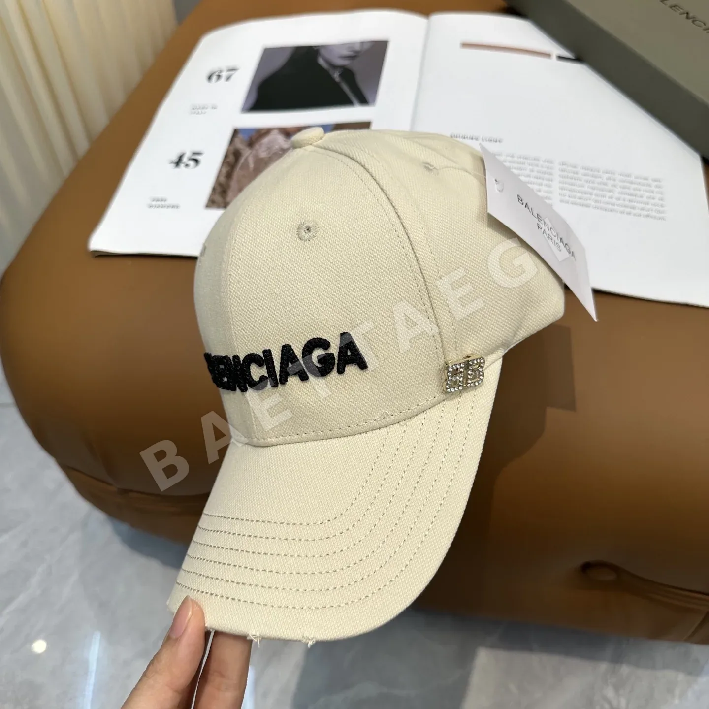 발렌시아가 베이스볼 캡 상세 이미지 2