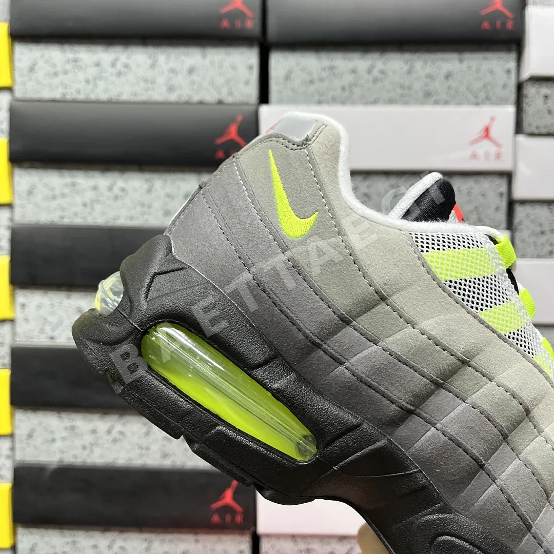 나이키 [GX] 에어 맥스 95 프리미엄 IM2211-001 202027 Nike Air Max 95 Premium Greedy 상세 이미지 4
