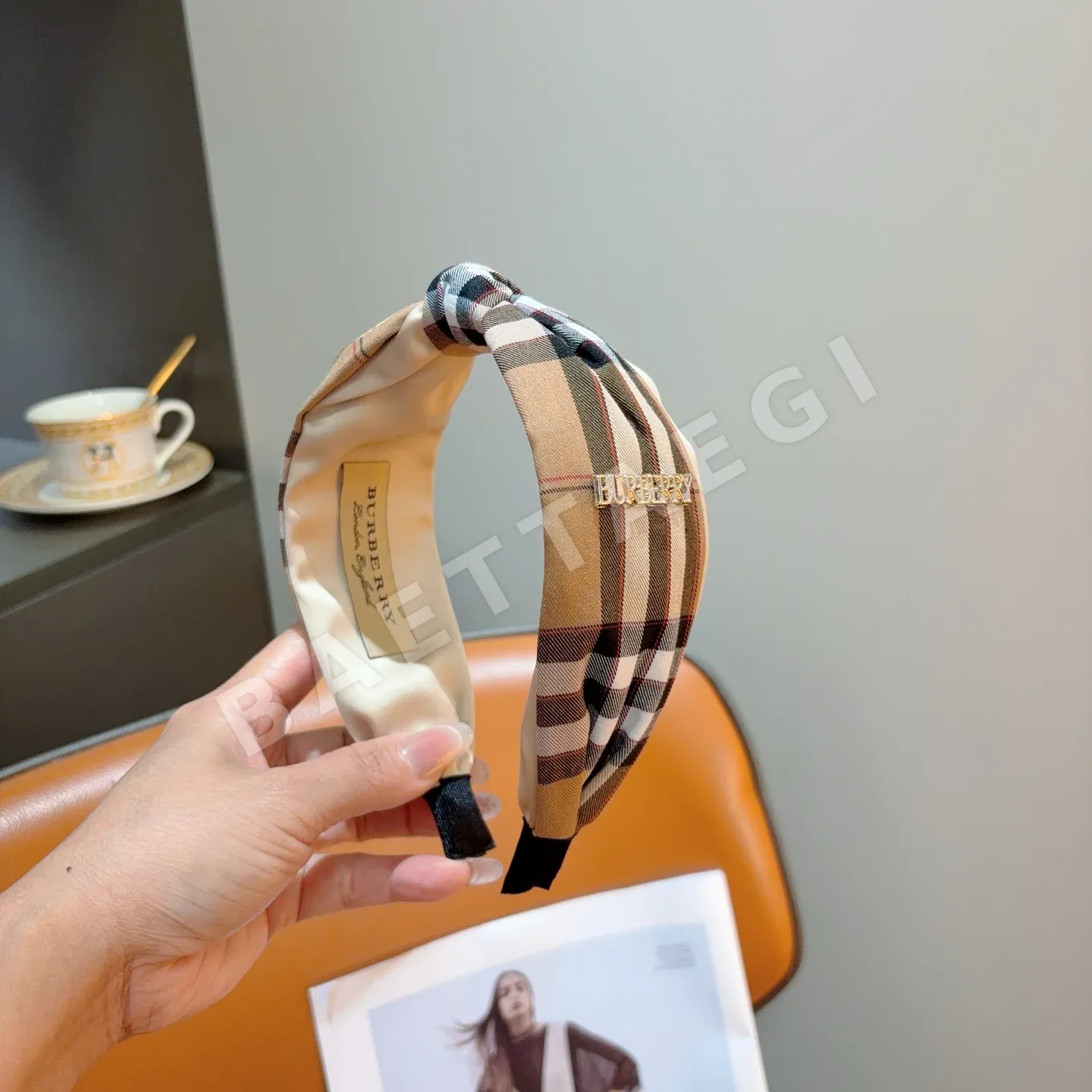 버버리 와이드 헤어밴드 상세 이미지 2