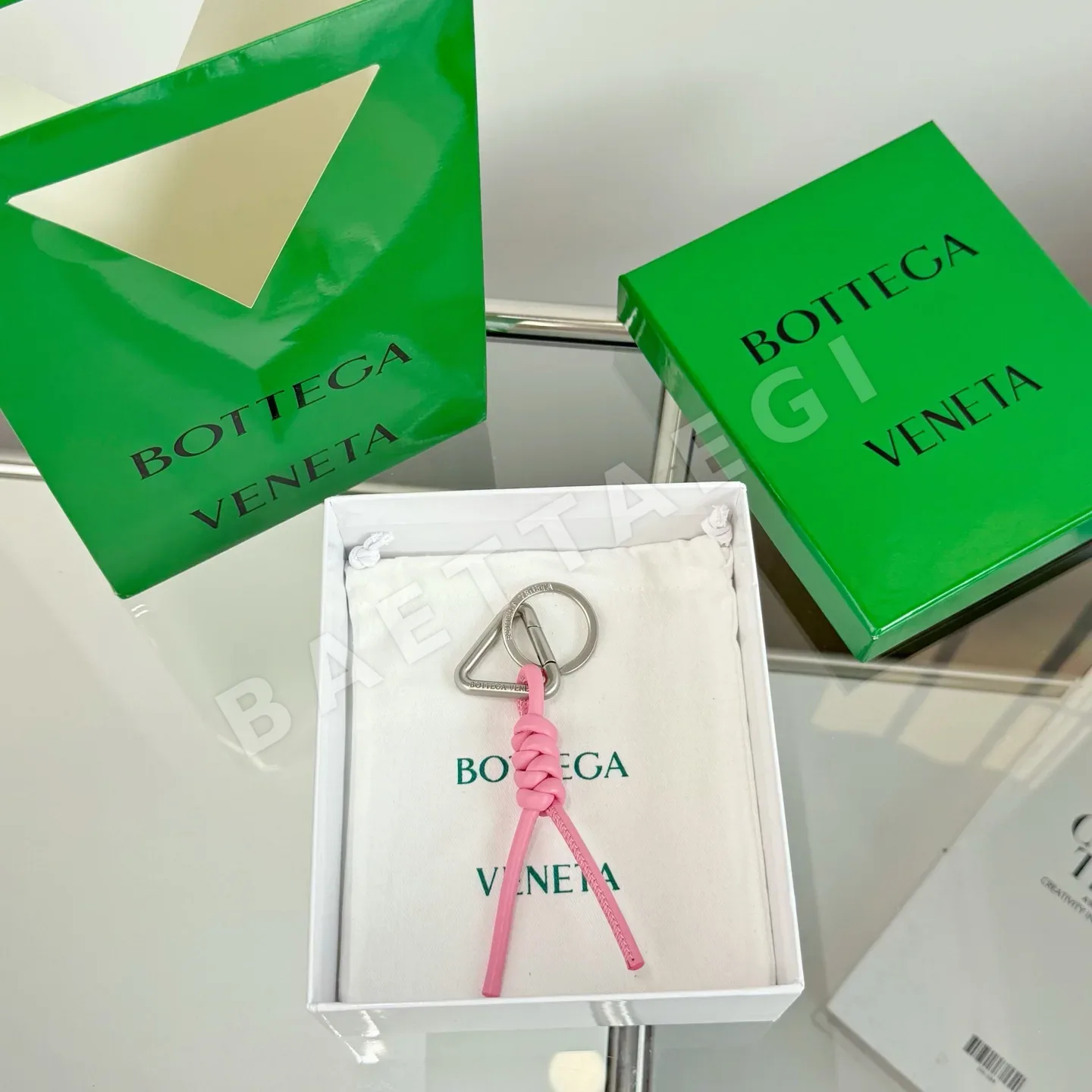 보테가베네타 램스킨 직조 키링 상세 이미지 18
