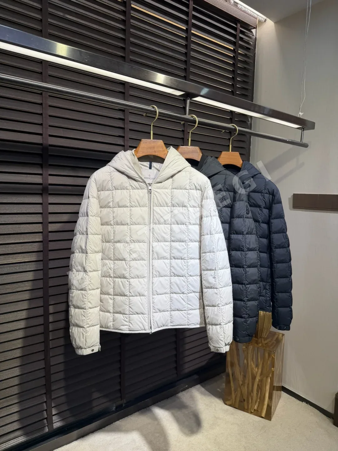몽클레르 남성 다운 패딩 점퍼 M9925 상세 이미지 3