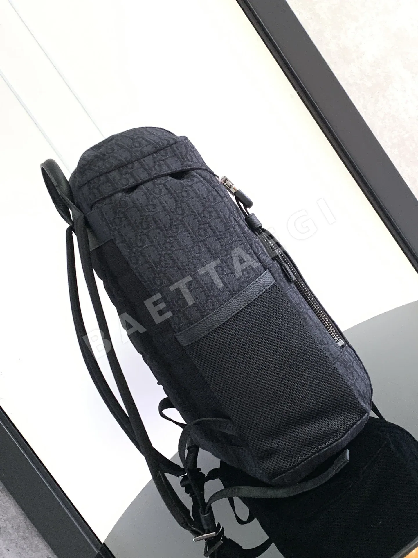 디올 8 백팩 상세 이미지 2