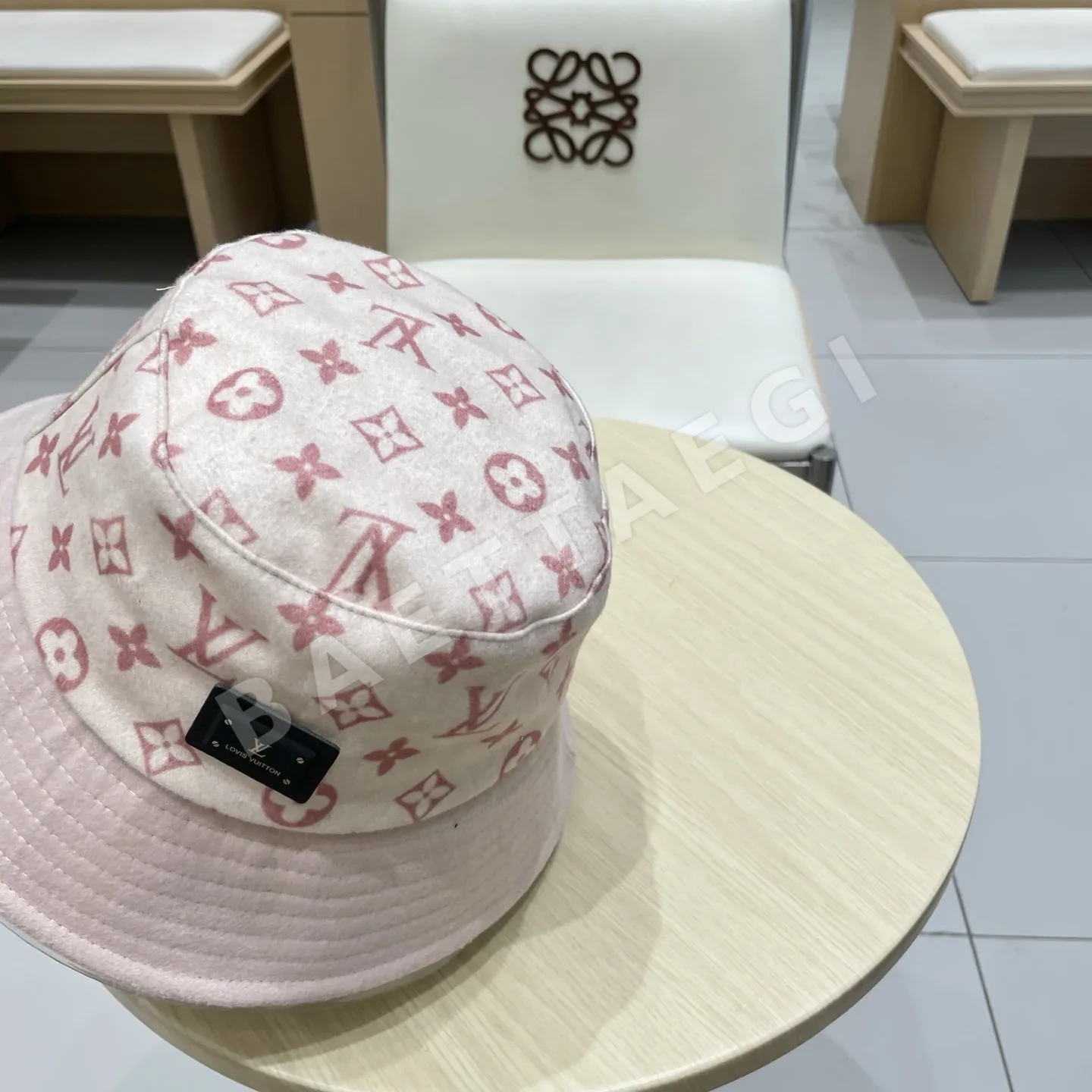 루이비통 로고 버킷햇 모자 상세 이미지 6