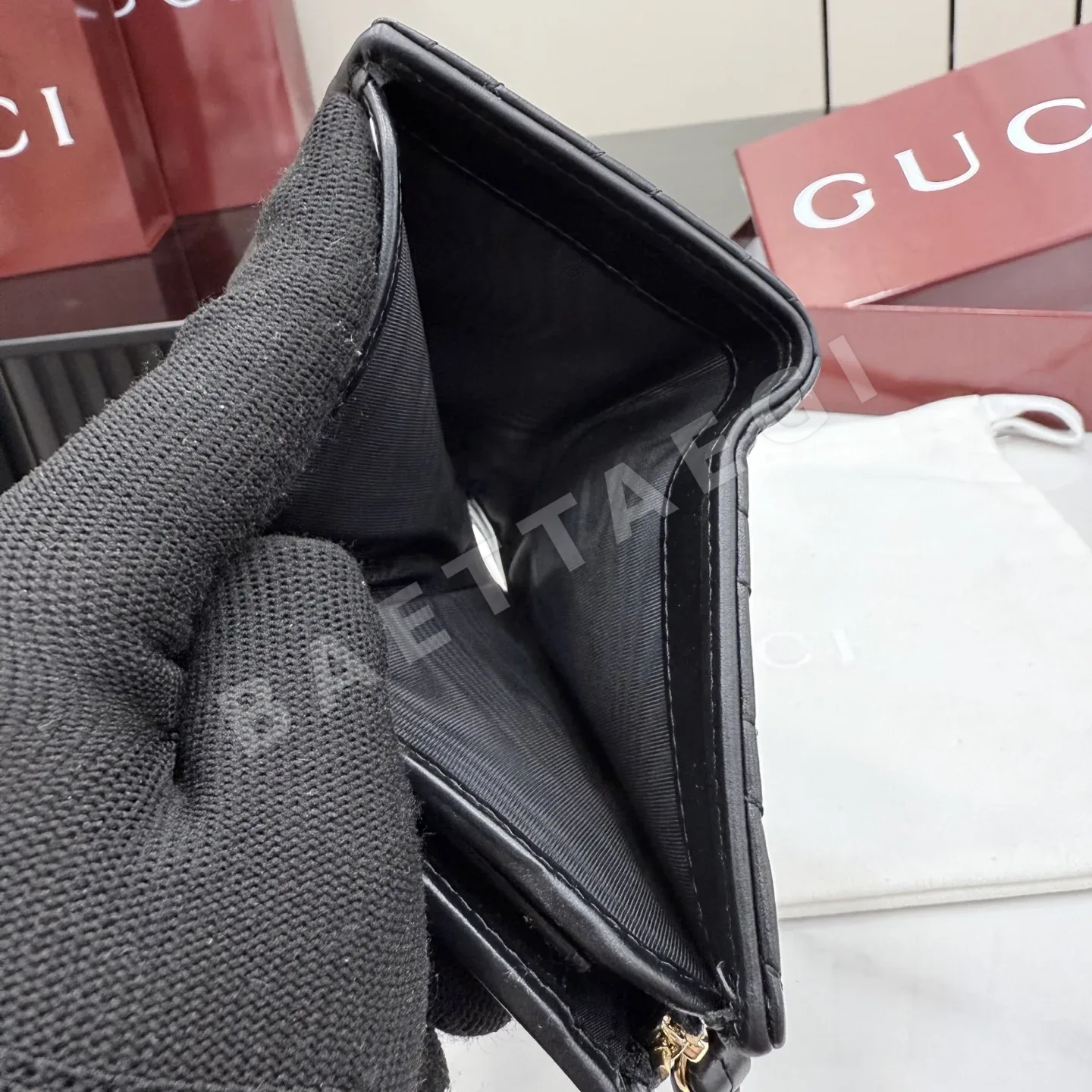 구찌 GG 마몬트 퀼팅 카드 지갑 상세 이미지 9