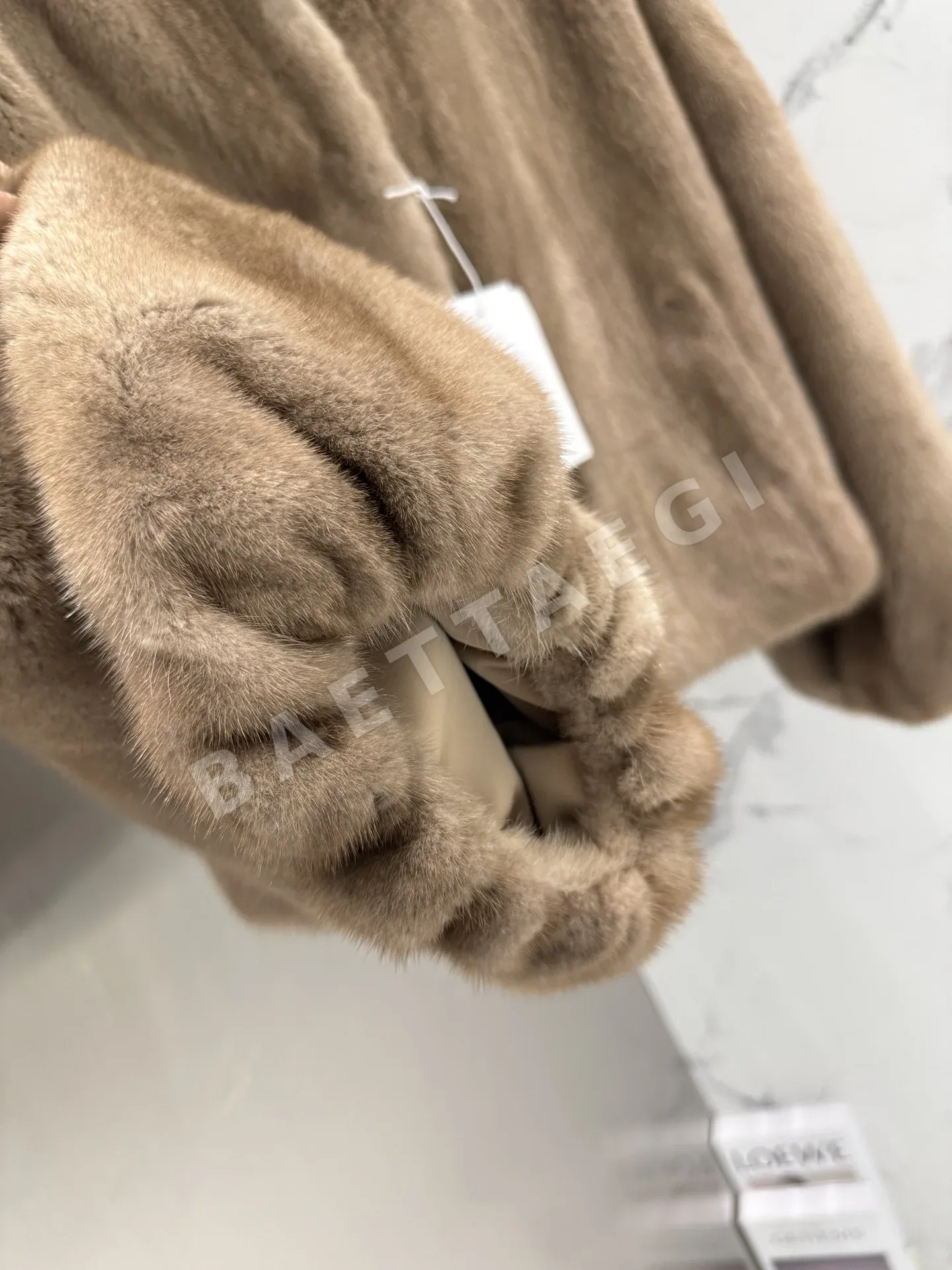 더로우 밍크 V넥 자켓 상세 이미지 5