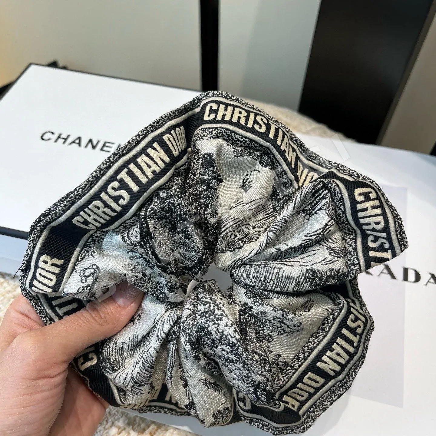디올 CD 헤어 고무 상세 이미지 4