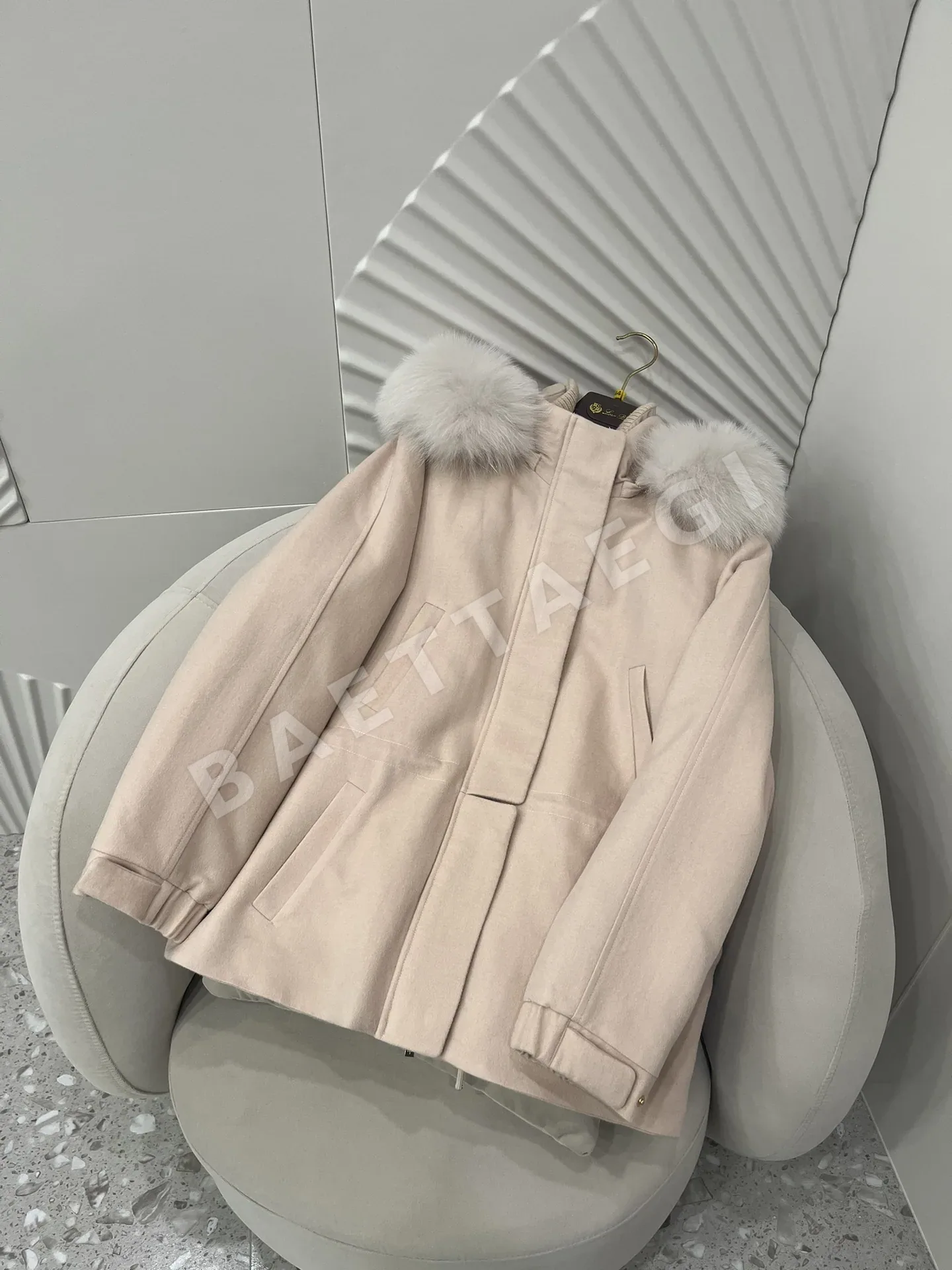 프라다 26 cm 가방 상세 이미지 6