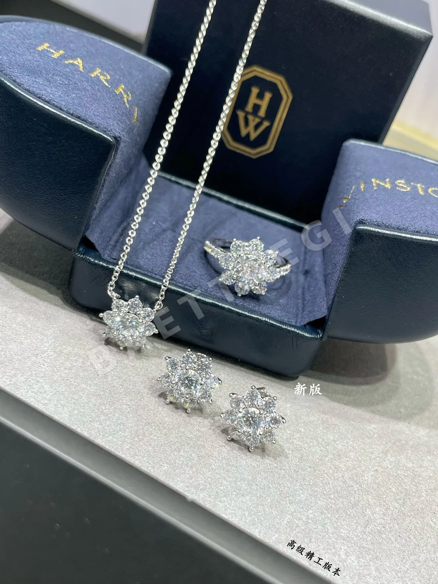 해리윈스턴 귀걸이 71825 Harry Winston Earrings 상세 이미지 2