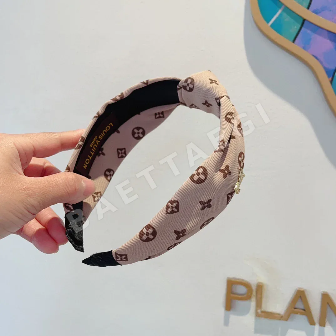 루이비통 헤드밴드 헤어악세 상세 이미지 4
