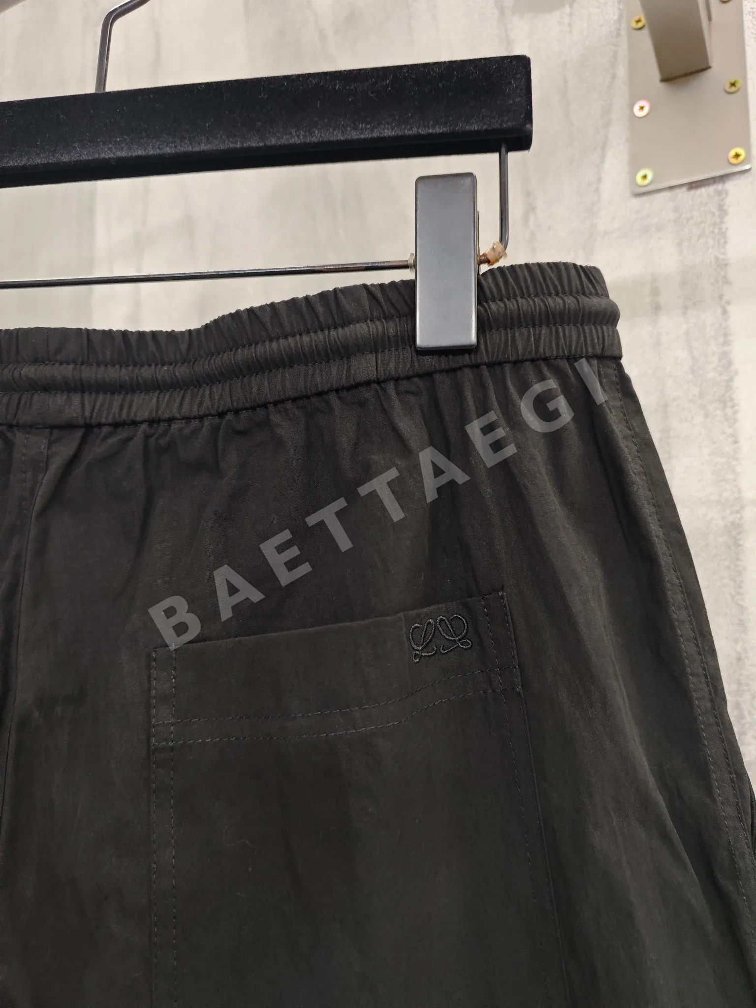 로에베 더블 L 자수 남성 바지 상세 이미지 6