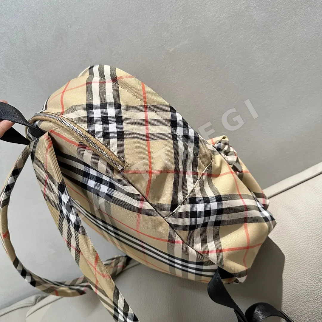 버버리 가방 상세 이미지 8