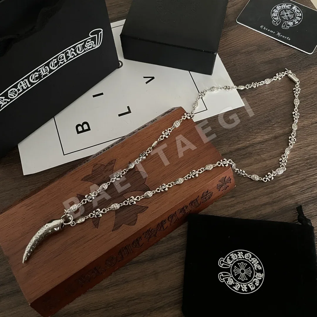 크롬하츠 클래식 레트로 아이보리 펜던트 목걸이 상세 이미지 5
