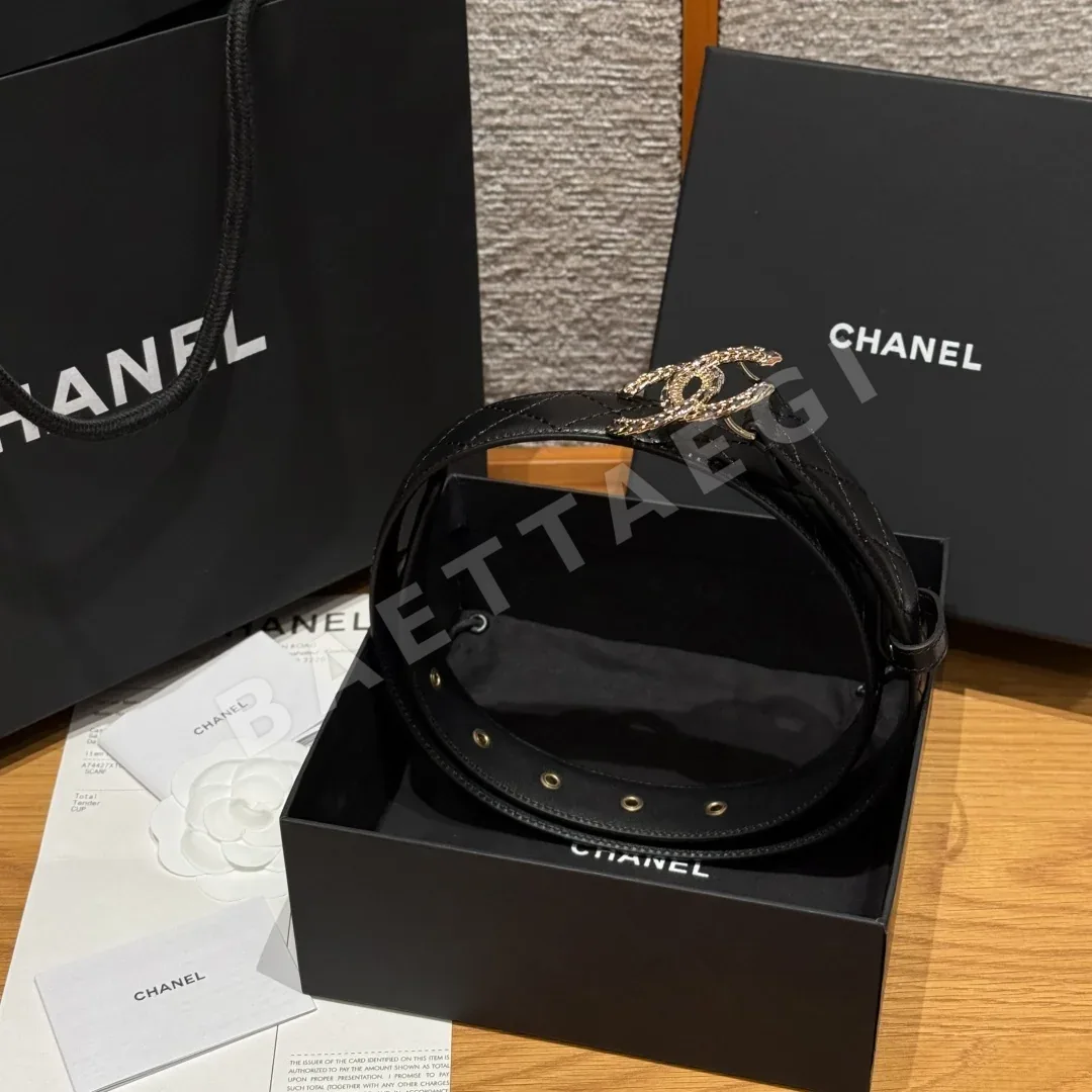 샤넬 클래식 더블 C 메탈 로고 램스킨 벨트 상세 이미지 3