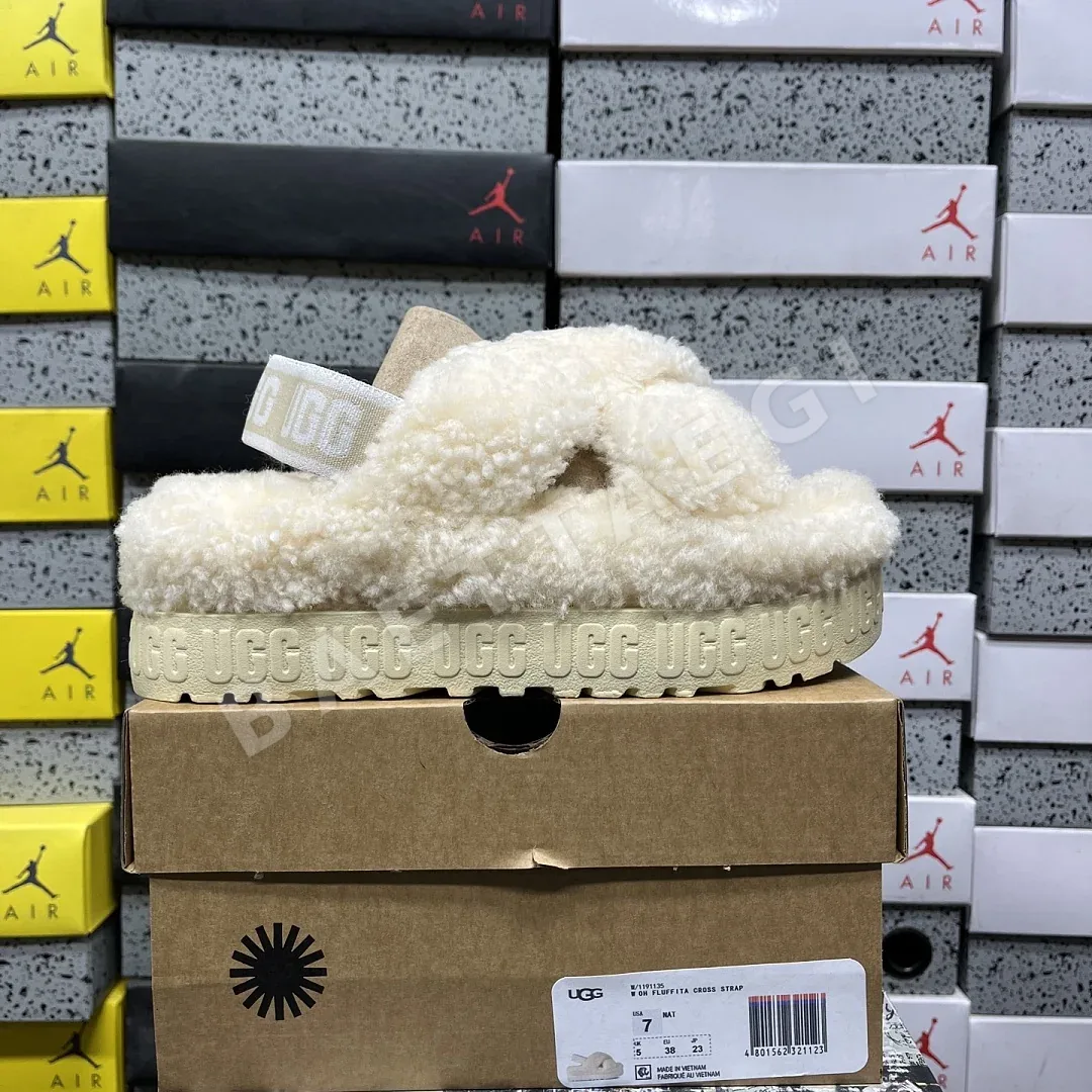 어그 [OT] 베이지 209036 UGG 상세 이미지 1