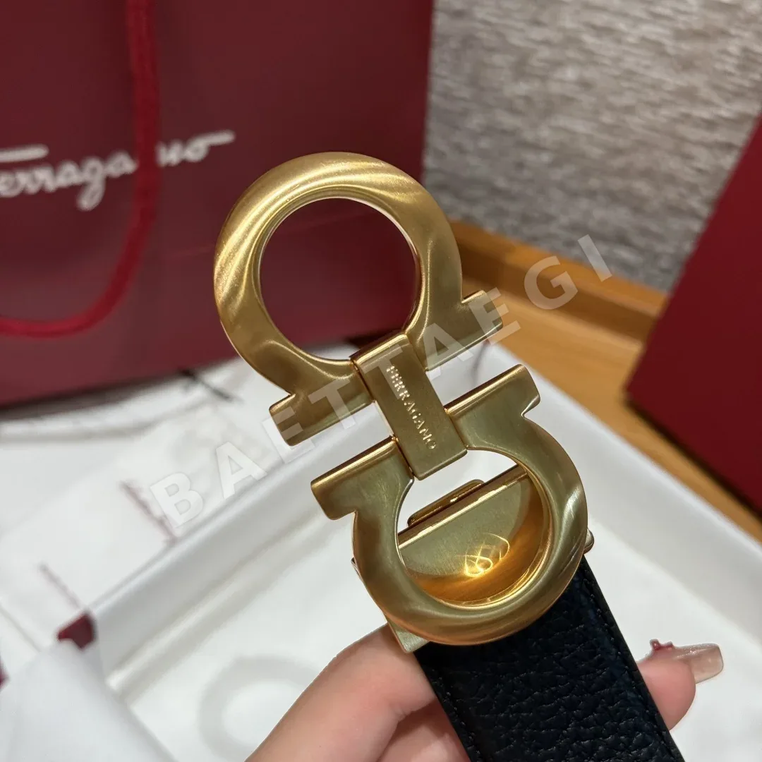 페레가모 간치니 골드 버클 양면 가죽 벨트 상세 이미지 6