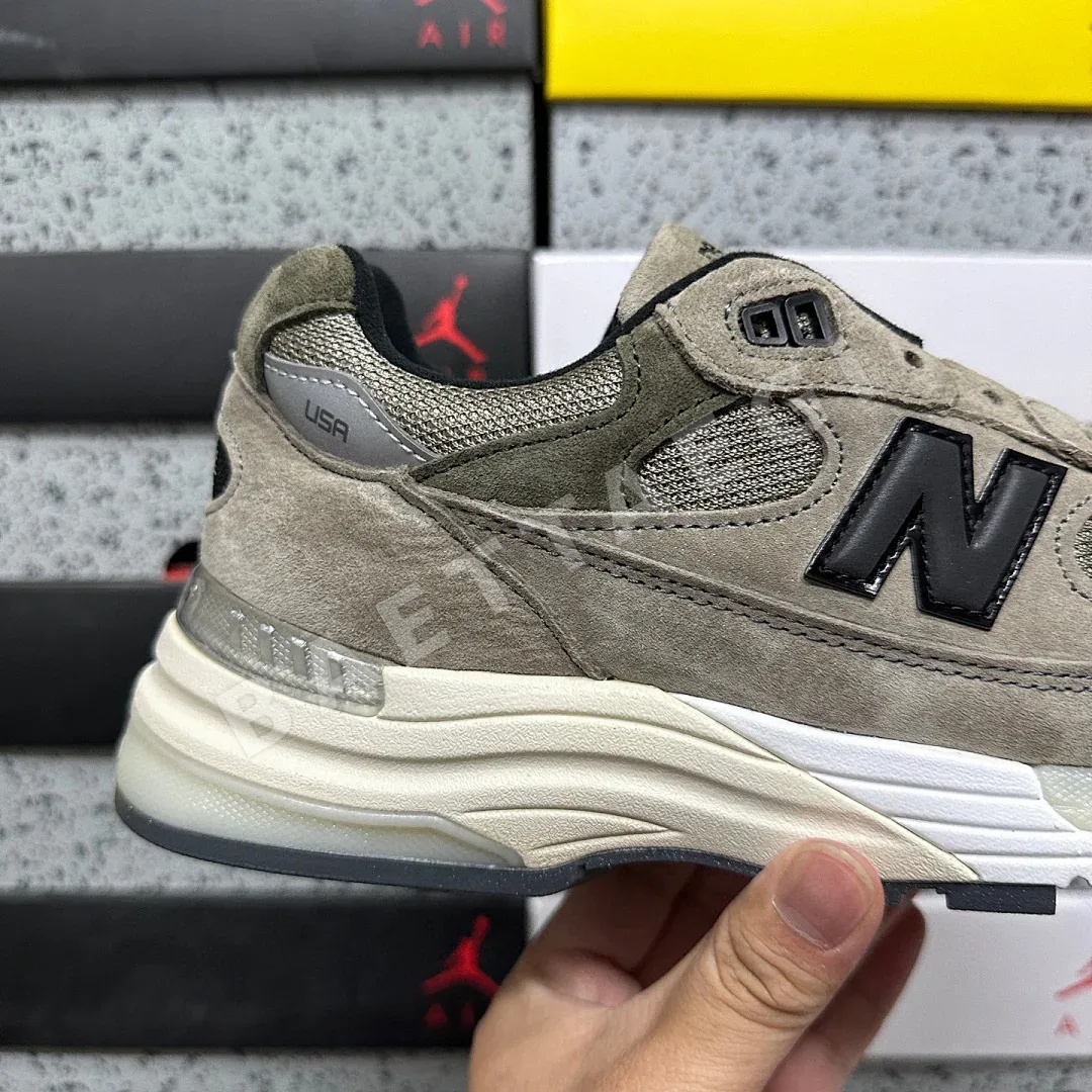 뉴발란스 [ZOK] 992 M992J2 202034 New Balance 992 JJJJound Grey 상세 이미지 8
