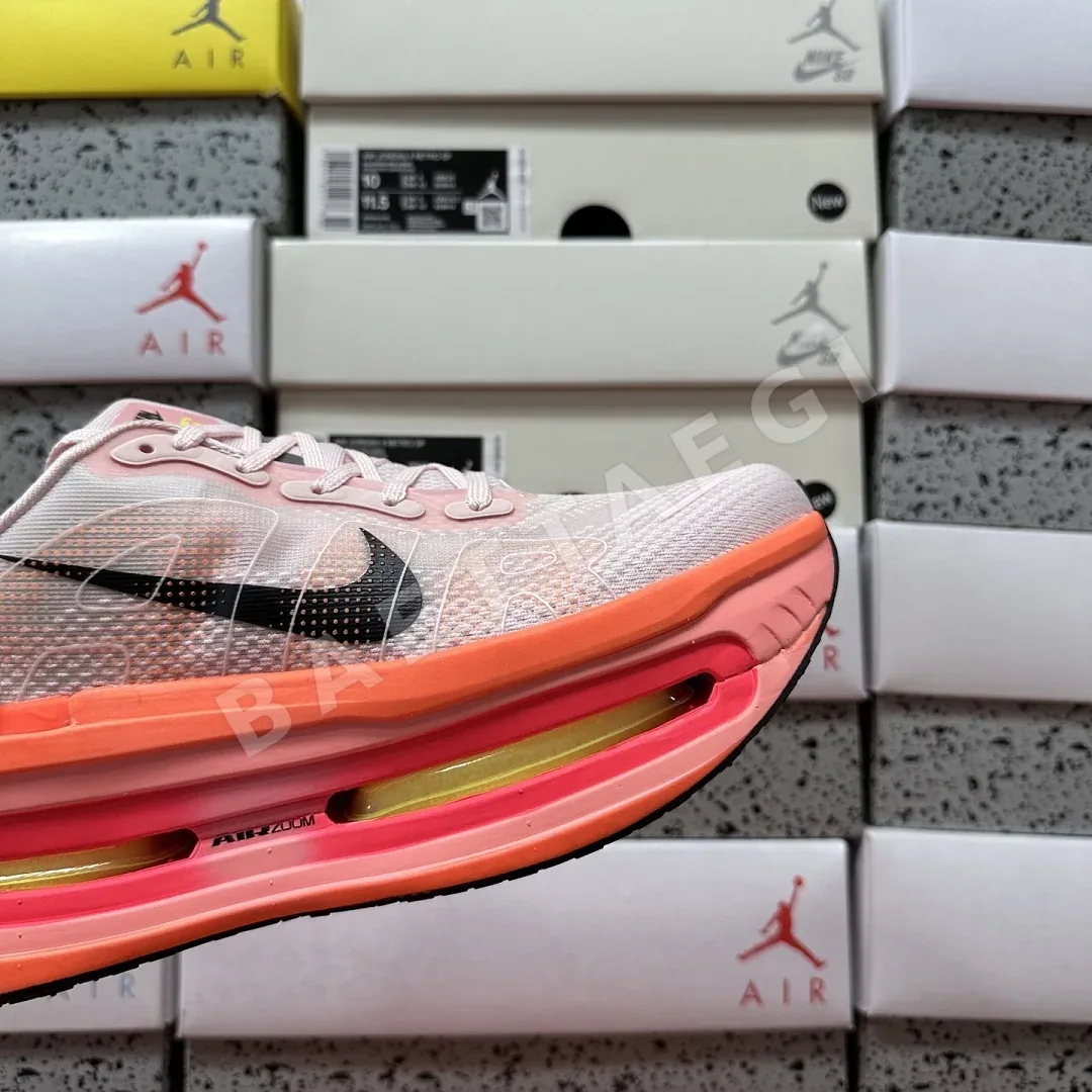 나이키 [5A] 보메로 프리미엄 핑크 오렌지 HQ2050-442 201625 Nike Vomero Premium 상세 이미지 3