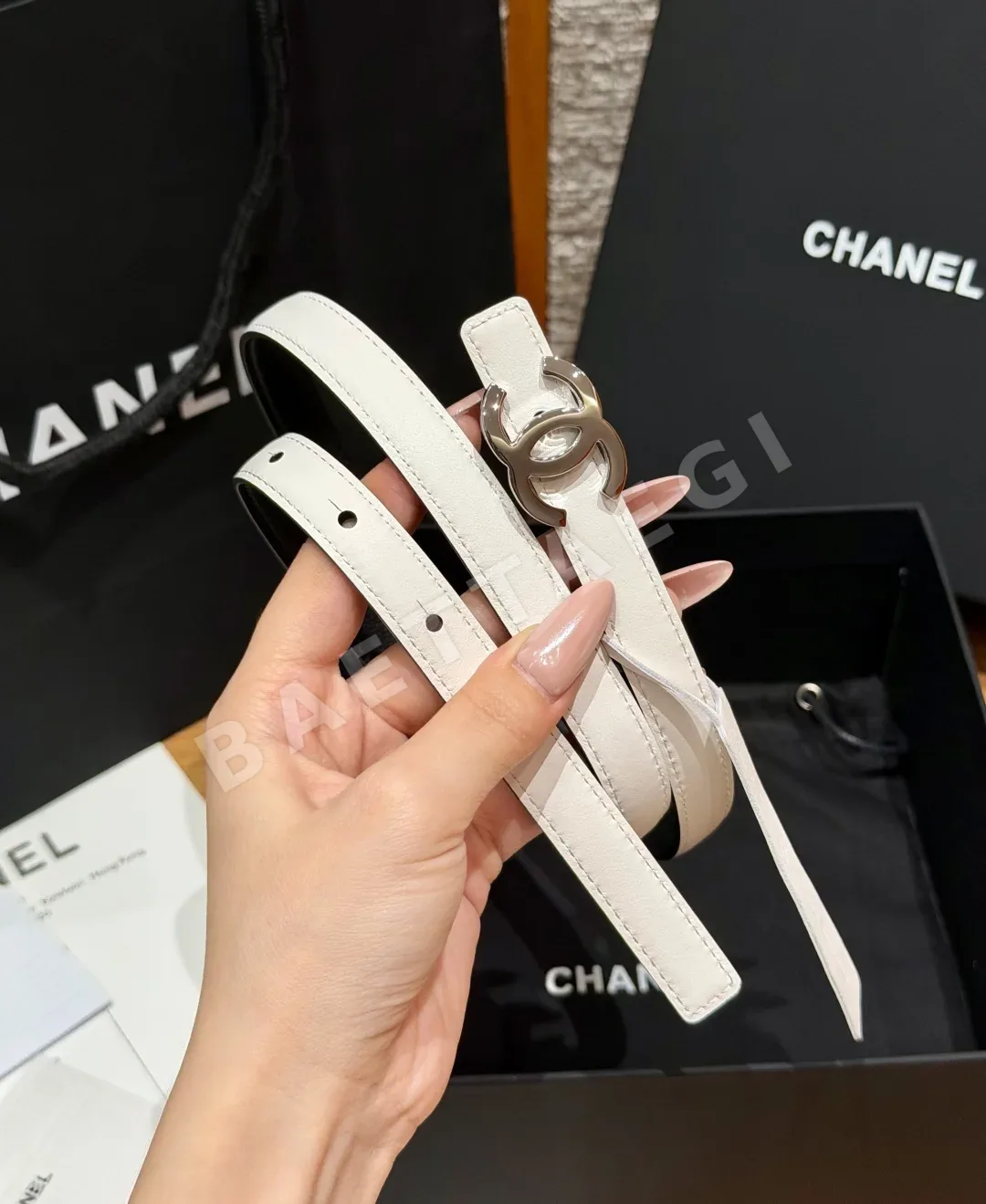 샤넬 더블 C 로고 양면 카프스킨 벨트 상세 이미지 3