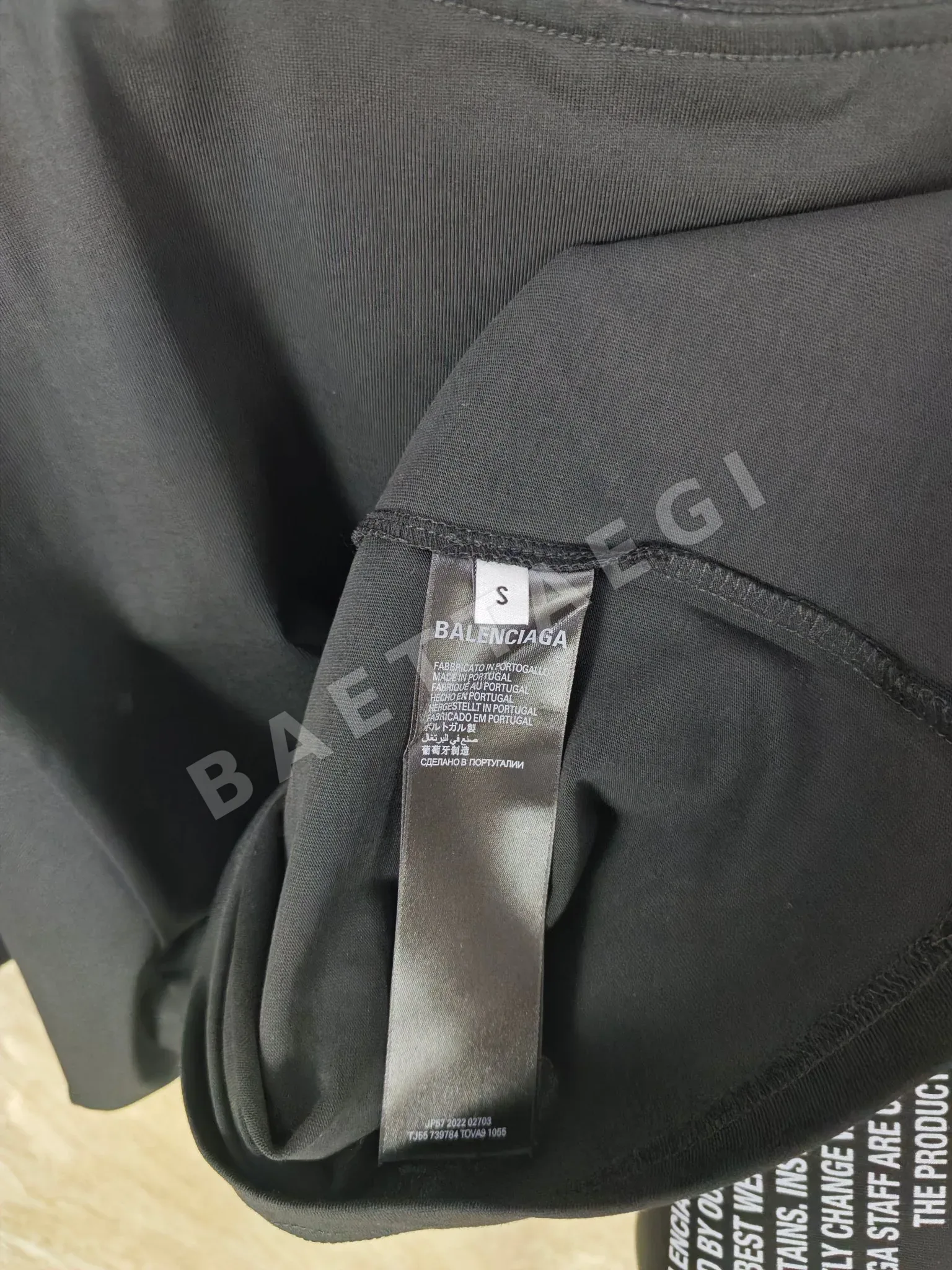 발렌시아가 남성 반팔 티셔츠 상세 이미지 6