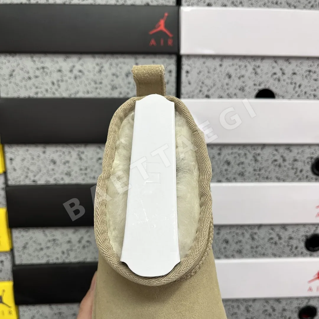 어그 [TOP] 208873 UGG Classic 3cm -5092 상세 이미지 4
