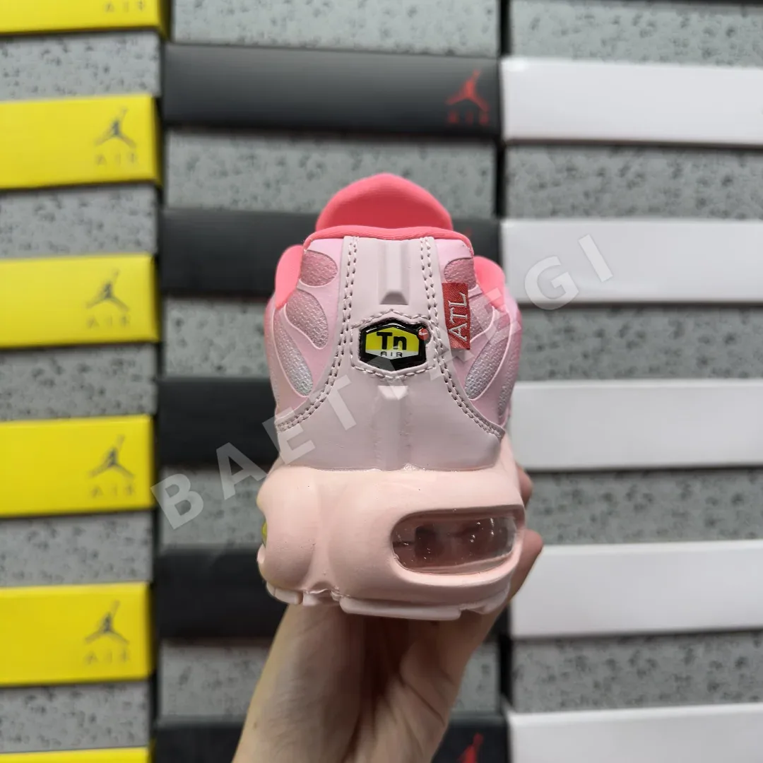 나이키 [BD] 에어 맥스 플러스 FV0393-001 201847 Nike Air Max Plus 상세 이미지 4