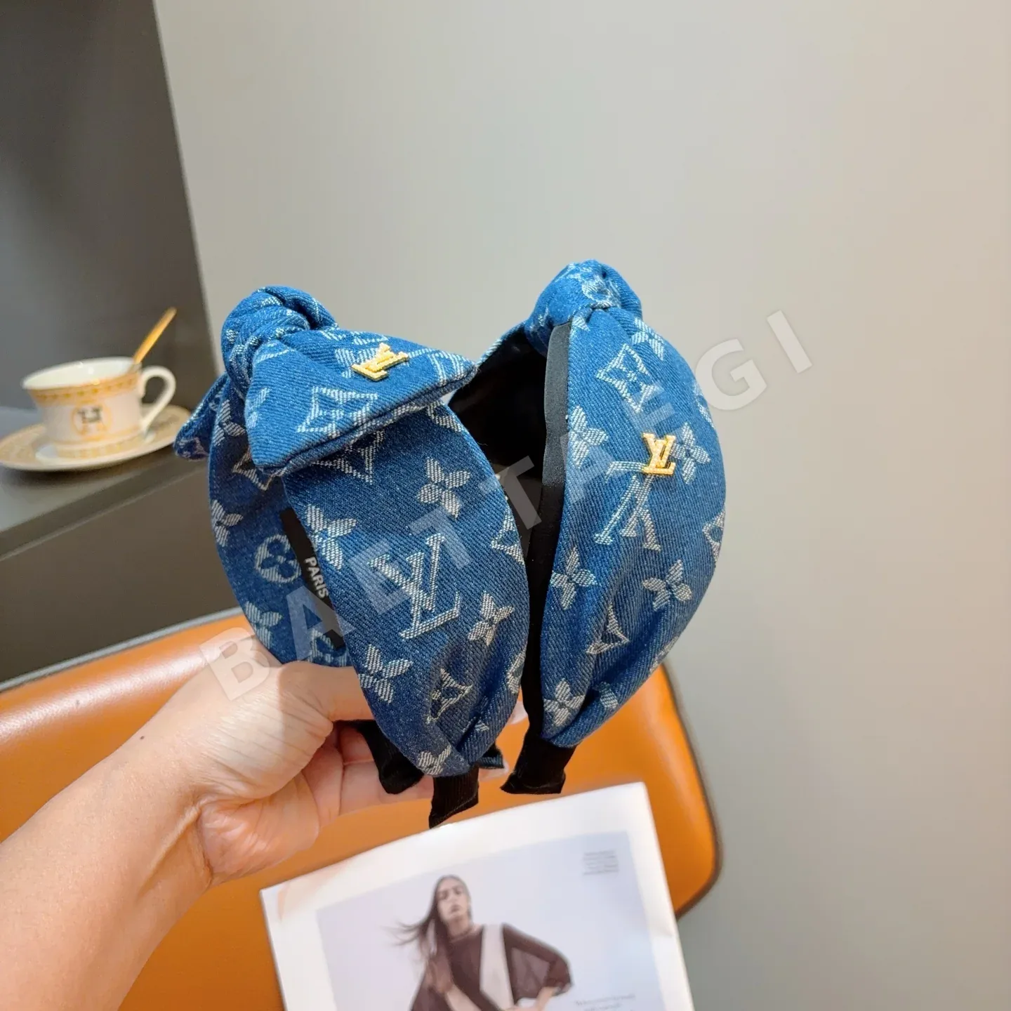 루이비통 센터 노트 데님 헤드밴드 헤어악세 184138