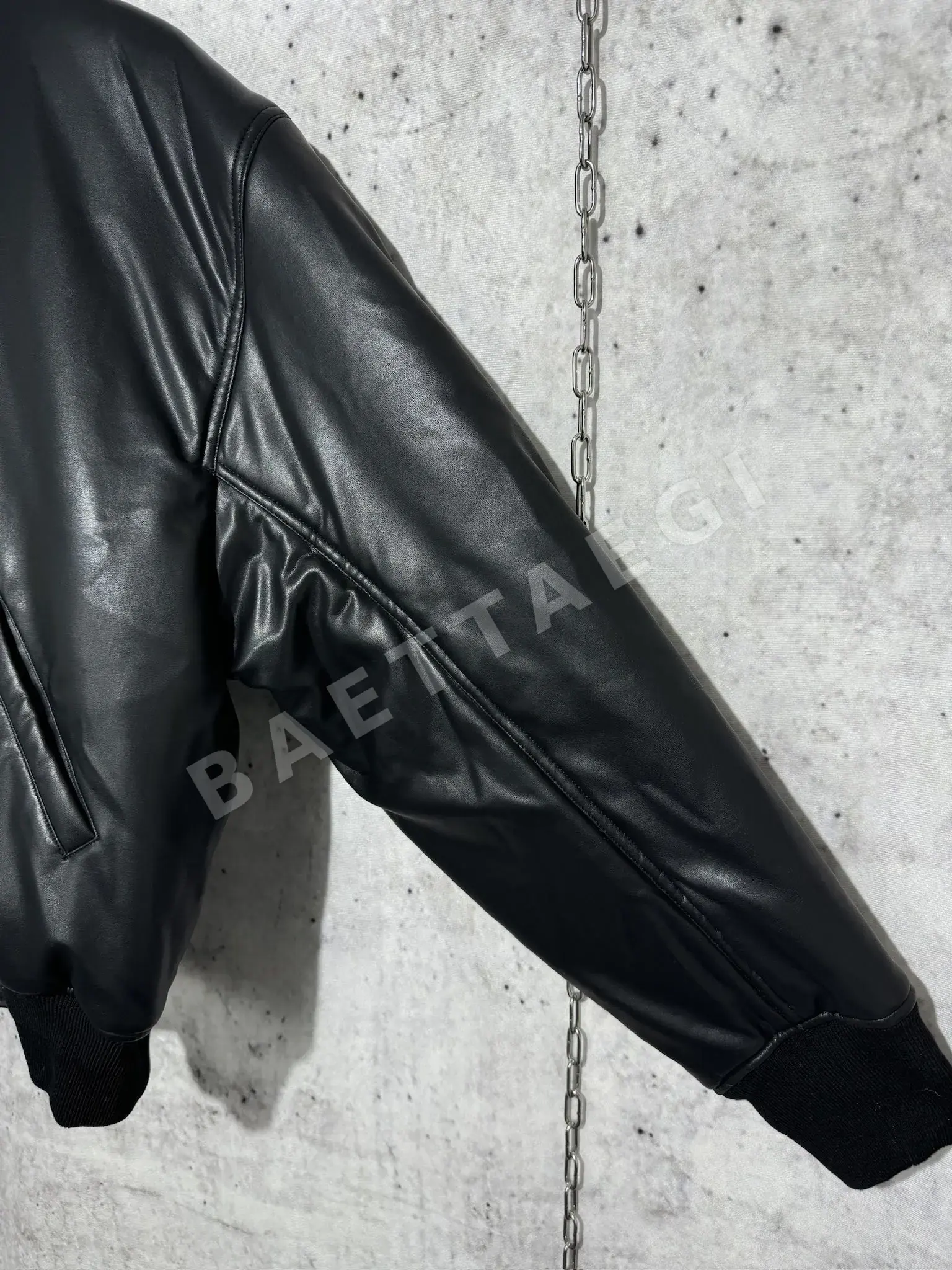 발렌시아가 프린트 레더 자켓 56900-F 상세 이미지 8
